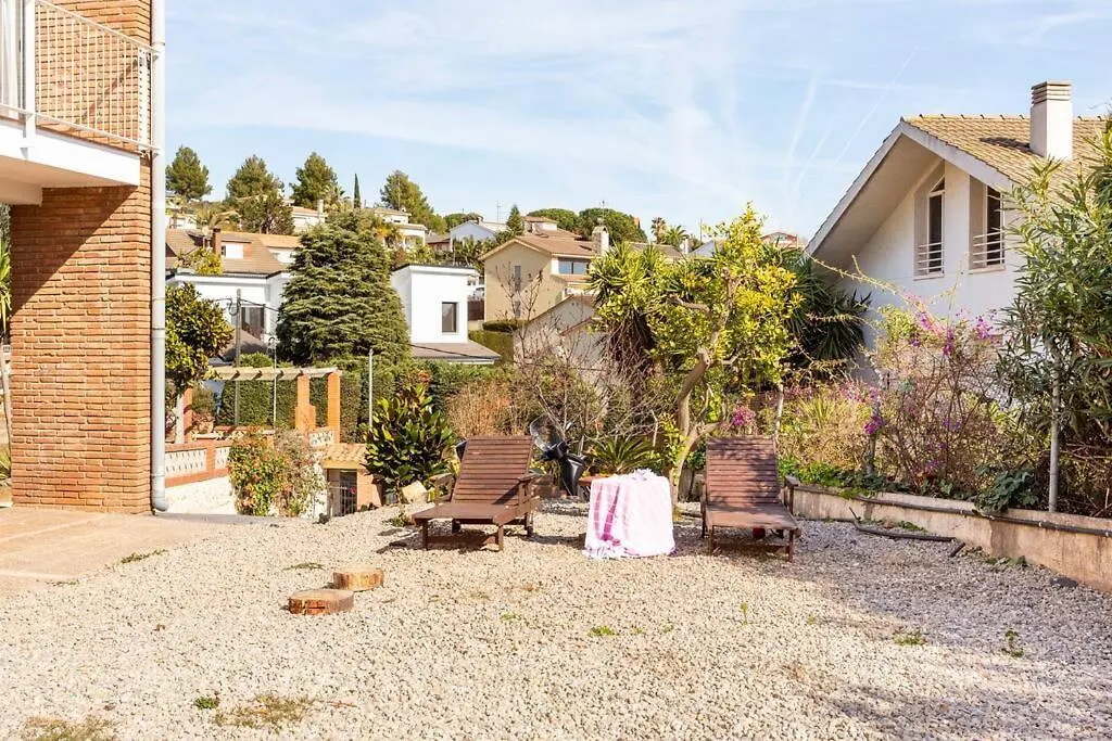 Villa Sentiu. Hermoso Chalet غافا بيت للعطل